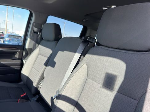 Used 2022 Chevrolet Silverado 1500 LT image 29