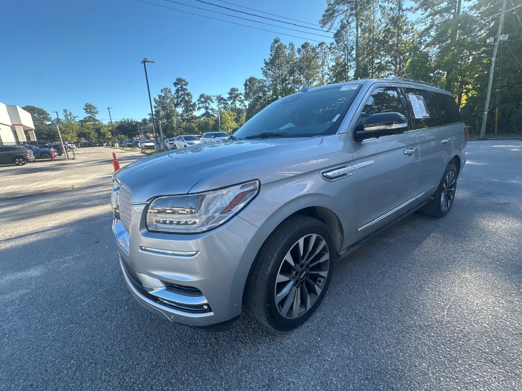 Used 2021 Lincoln Navigator Reserve RWD image 3