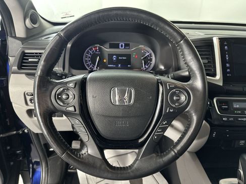 Used 2018 Honda Ridgeline RTL-E image 18