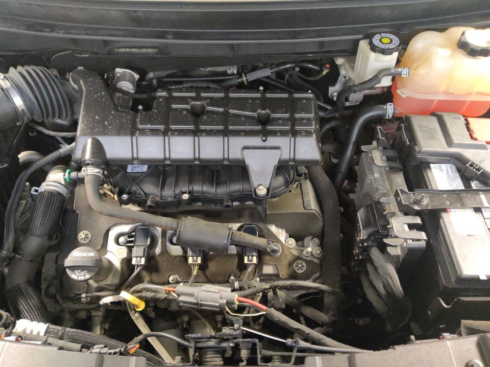 Used 2020 Chevrolet Traverse LS FWD image 30