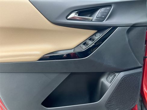 New 2025 Chevrolet Equinox ACTIV w/ Safety and Technology Package image 22