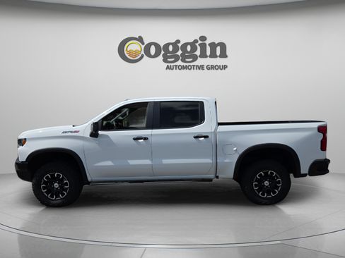 Used 2026 Chevrolet Silverado 1500 ZR2 AWD/4WD image 2