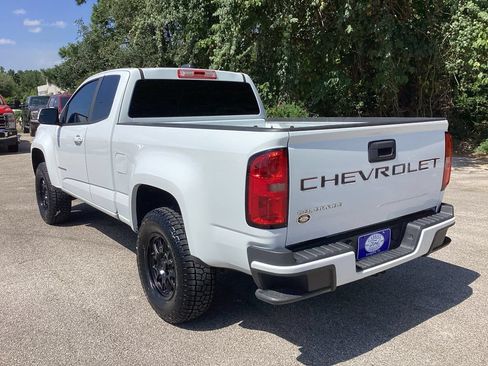 Used 2021 Chevrolet Colorado W/T w/ Custom Special Edition RWD image 9