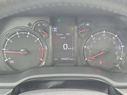 Used 2023 Toyota 4Runner SR5 Premium w/ Moonroof Package AWD/4WD image 26