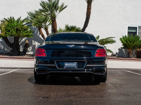 Used 2025 Bentley Flying Spur Plug-In Hybrid AWD/4WD image 14