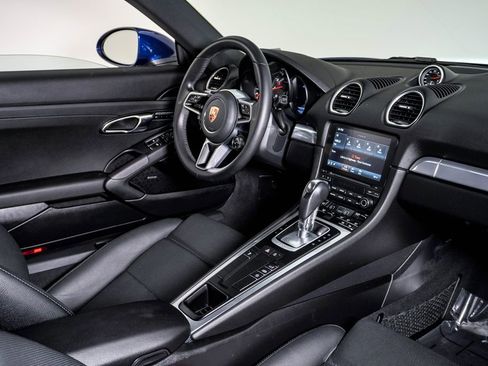 Used 2024 Porsche 718 Cayman RWD image 14