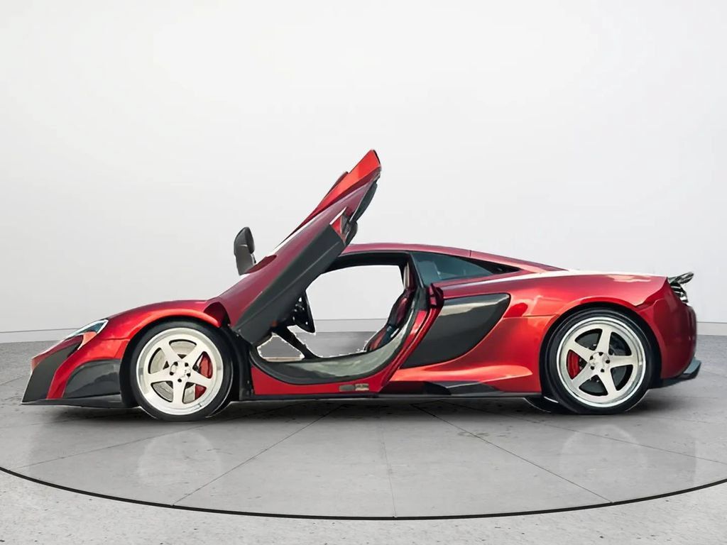 Used 2012 McLaren MP4-12C Coupe RWD image 6