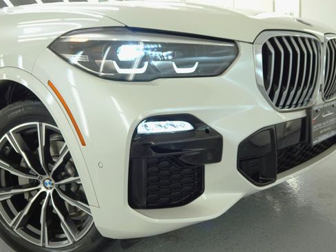Used 2019 BMW X5 xDrive40i w/ M Sport Package image 22