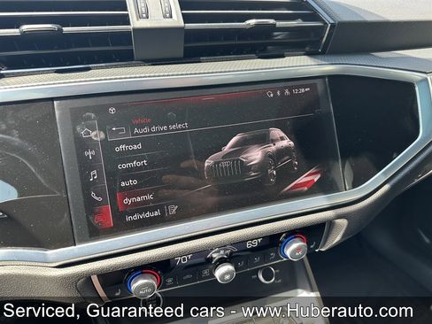 Used 2023 Audi Q3 2.0T Premium image 28