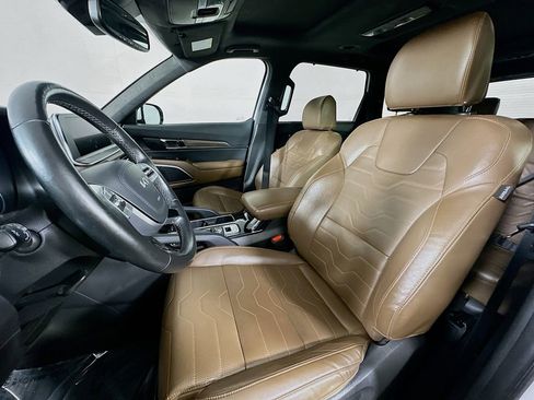Used 2022 Kia Telluride SX w/ SX Prestige Package AWD/4WD image 16