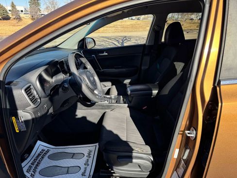 Used 2017 Kia Sportage LX image 8