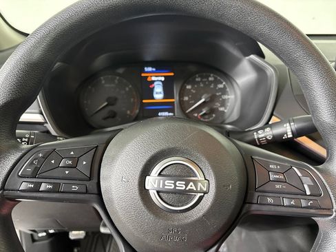 Used 2024 Nissan Altima 2.5 S FWD image 15