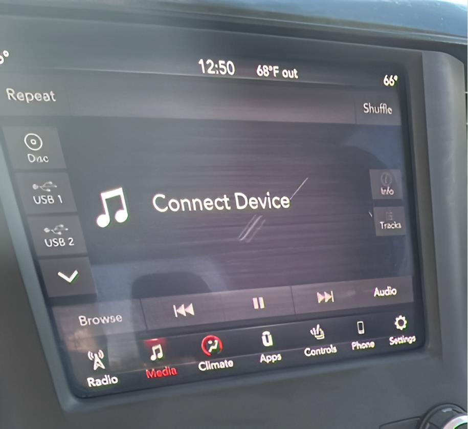 Used 2019 RAM 1500 Big Horn AWD/4WD image 9