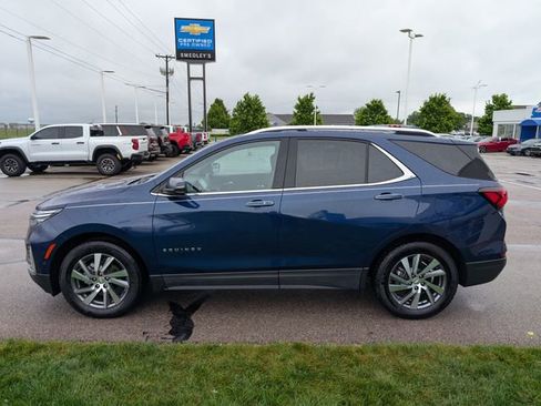 Used 2023 Chevrolet Equinox Premier FWD image 10