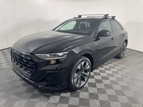 Used 2025 Audi Q8 Premium Plus w/ Premium Plus Package image 3
