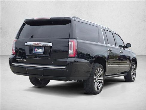 Used 2019 GMC Yukon XL Denali w/ Denali Ultimate Package AWD/4WD image 5