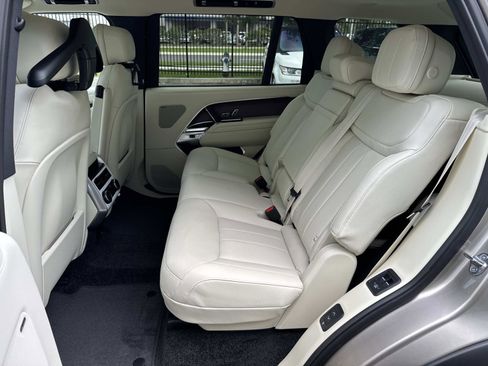 New 2026 Land Rover Range Rover Long Wheelbase SE AWD/4WD image 14