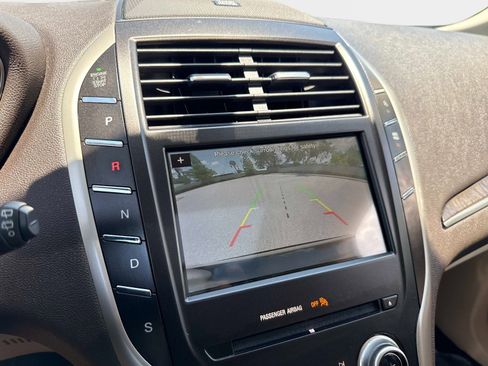 Used 2019 Lincoln MKC Reserve FWD image 24