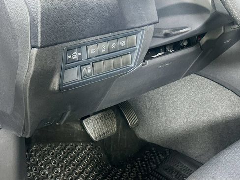 Certified 2026 Toyota Tundra SR5 AWD/4WD image 9