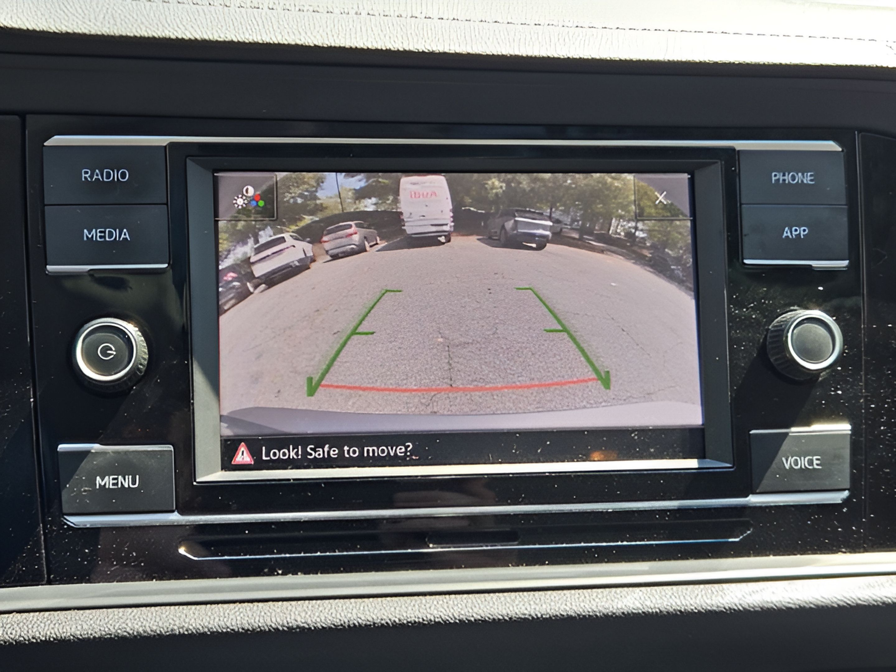 Used 2024 Volkswagen Jetta SE w/ Panoramic Sunroof Package FWD image 18
