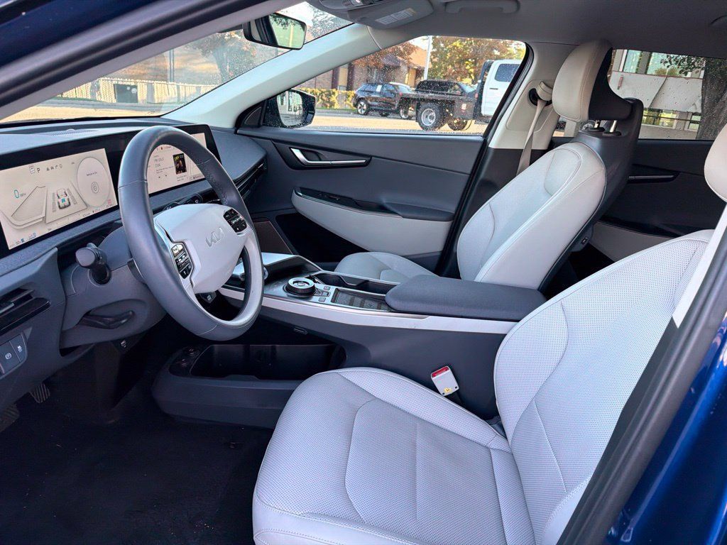 Used 2024 Kia EV6 Wind w/ Wind Technology Package AWD/4WD image 18