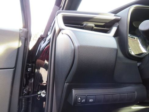 Certified 2026 Toyota Corolla SE image 32