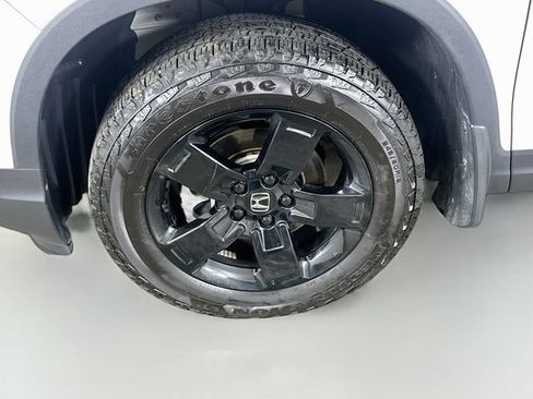 Used 2025 Honda Ridgeline Black Edition image 14