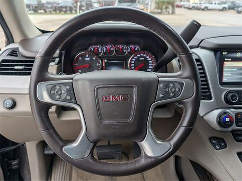Used 2015 GMC Yukon XL SLT w/ HD Trailering Package image 26