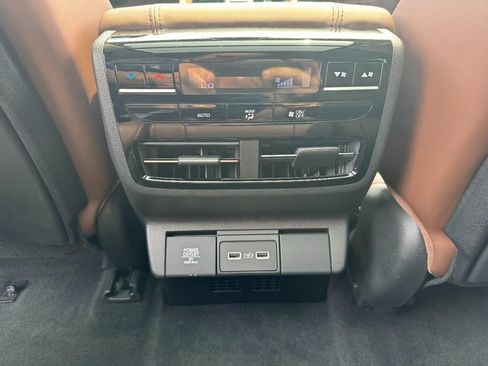 Certified 2024 Acura MDX SH-AWD w/ Technology Package image 12