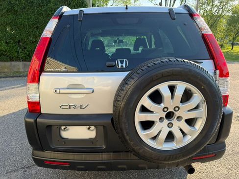 Used 2005 Honda CR-V EX image 10