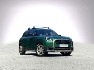 Certified 2025 MINI Cooper Countryman S video 2