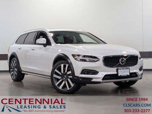 Used 2023 Volvo V90 B6 Cross Country Ultimate w/ Climate Package AWD/4WD image 1
