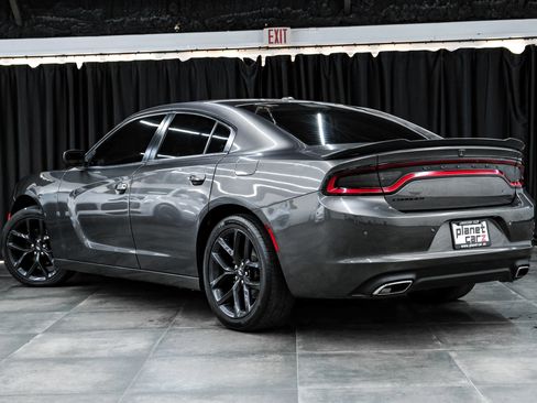 Used 2021 Dodge Charger SXT w/ Blacktop Package RWD image 10
