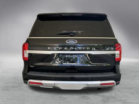 Used 2024 Ford Expedition XLT AWD/4WD image 32