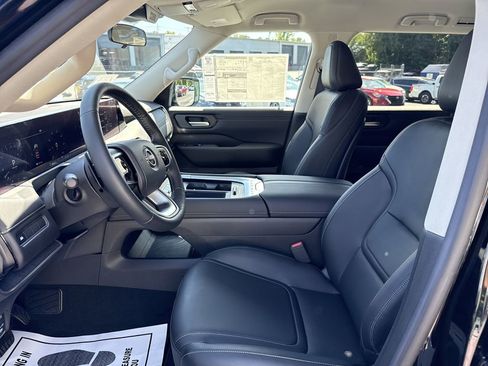 New 2025 Nissan Armada SV AWD/4WD image 15