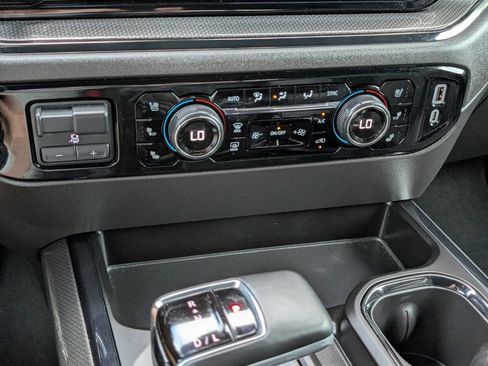 Certified 2025 Chevrolet Silverado 1500 ZR2 w/ Technology Package AWD/4WD image 11