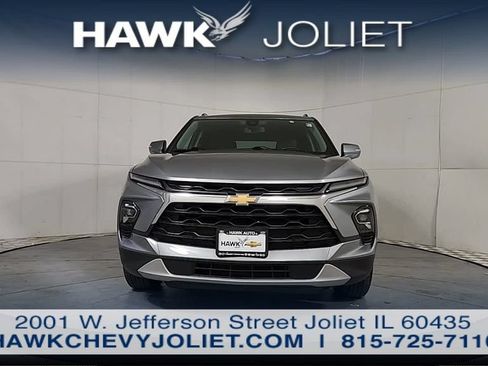 Used 2023 Chevrolet Blazer LT FWD image 3