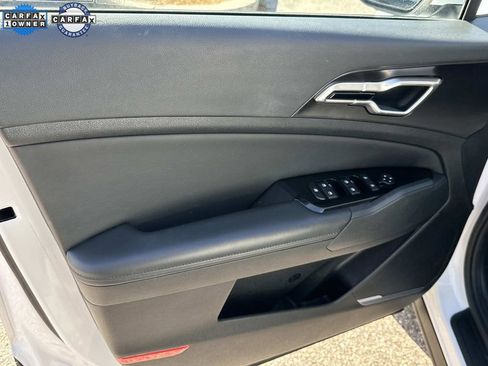 Used 2023 Kia Sportage EX image 22