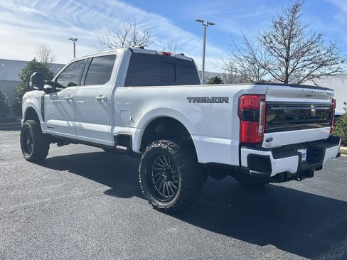 Used 2025 Ford F250 Platinum w/ Tremor Off-Road Package image 7
