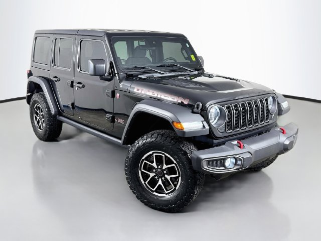 Used 2024 Jeep Wrangler Unlimited Rubicon AWD/4WD image 3