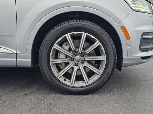 Used 2019 Audi Q7 3.0T Premium Plus image 9