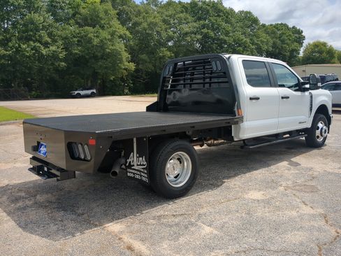 Certified 2025 Ford F350 XL w/ XL Chrome Package AWD/4WD image 3