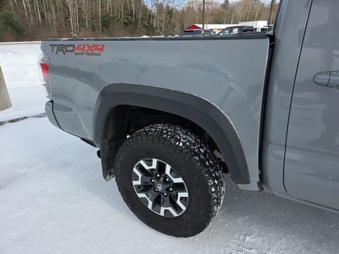 Used 2021 Toyota Tacoma TRD Off-Road image 30