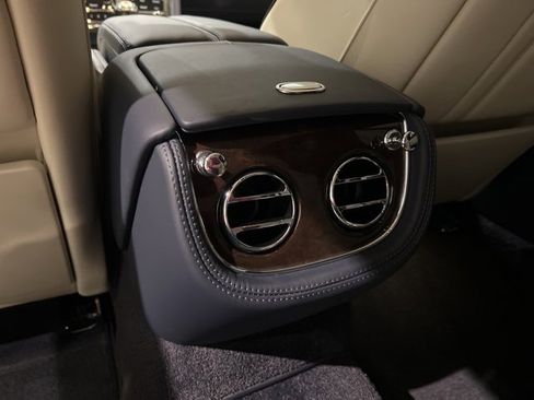 Used 2019 Bentley Mulsanne image 51