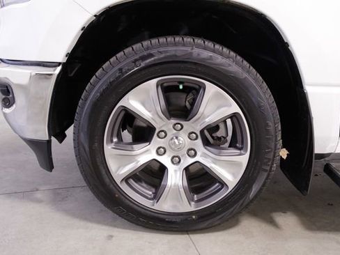 Used 2023 RAM 1500 Laramie image 12