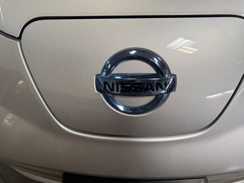 Used 2017 Nissan Leaf SV FWD image 23