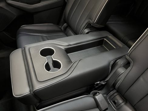 Certified 2024 Acura MDX SH-AWD w/ Advance Package image 15