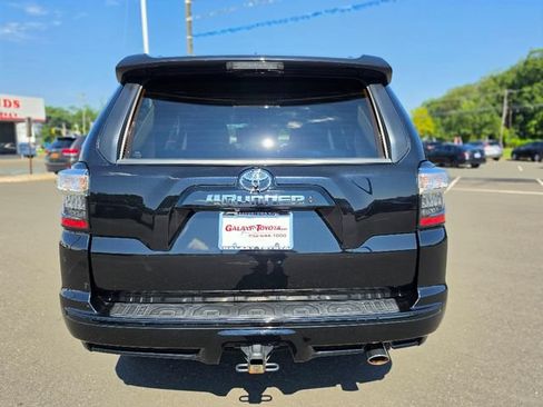 Used 2022 Toyota 4Runner TRD Sport AWD/4WD image 6
