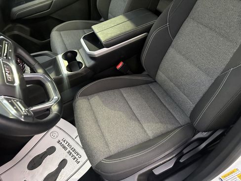 Used 2025 GMC Terrain Elevation image 23