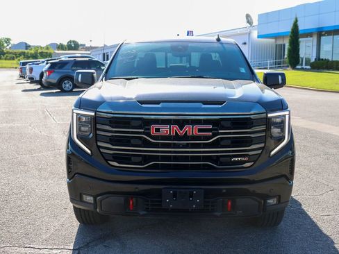 Used 2023 GMC Sierra 1500 AT4 w/ AT4 Premium Package AWD/4WD image 2